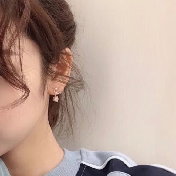 Asymmetric Rose Gold Star Moon Stud Earrings - Picture 8 of 8